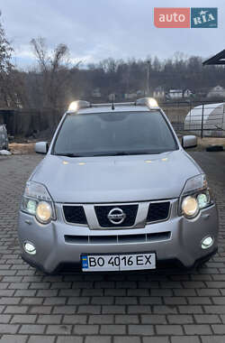 Внедорожник / Кроссовер Nissan X-Trail 2011 в Белогорье