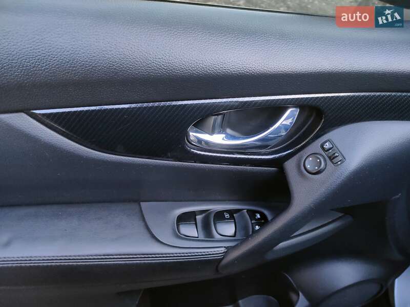 Позашляховик / Кросовер Nissan X-Trail 2017 в Хмельницькому