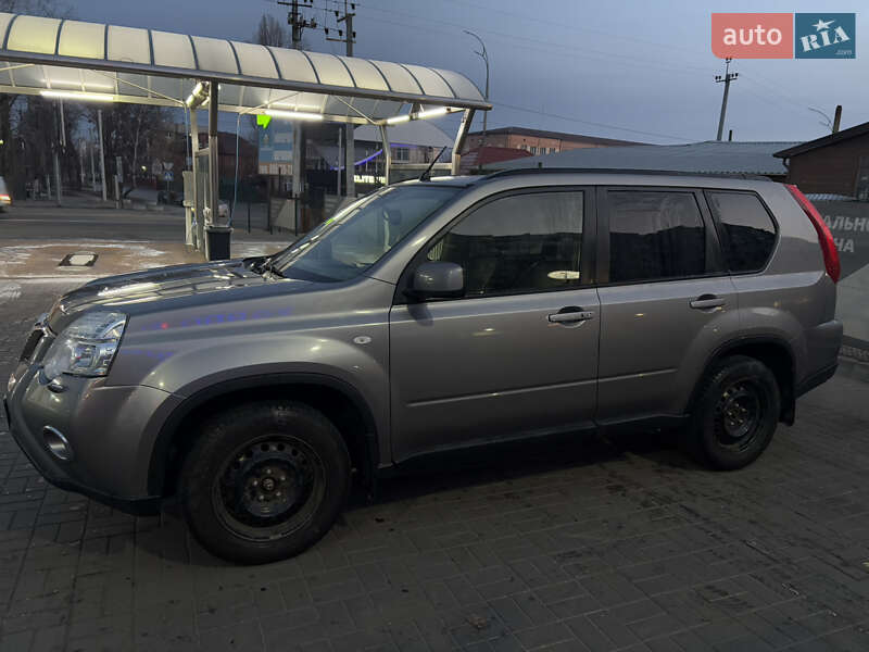 Внедорожник / Кроссовер Nissan X-Trail 2013 в Вышгороде