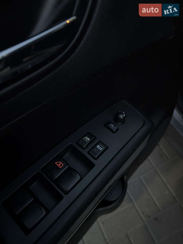 Внедорожник / Кроссовер Nissan X-Trail 2013 в Вышгороде