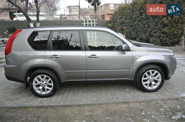 Позашляховик / Кросовер Nissan X-Trail 2013 в 
