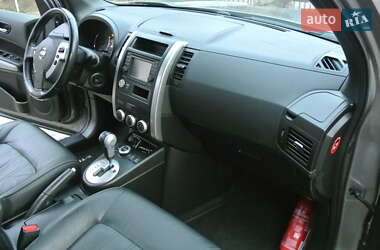 Позашляховик / Кросовер Nissan X-Trail 2013 в 