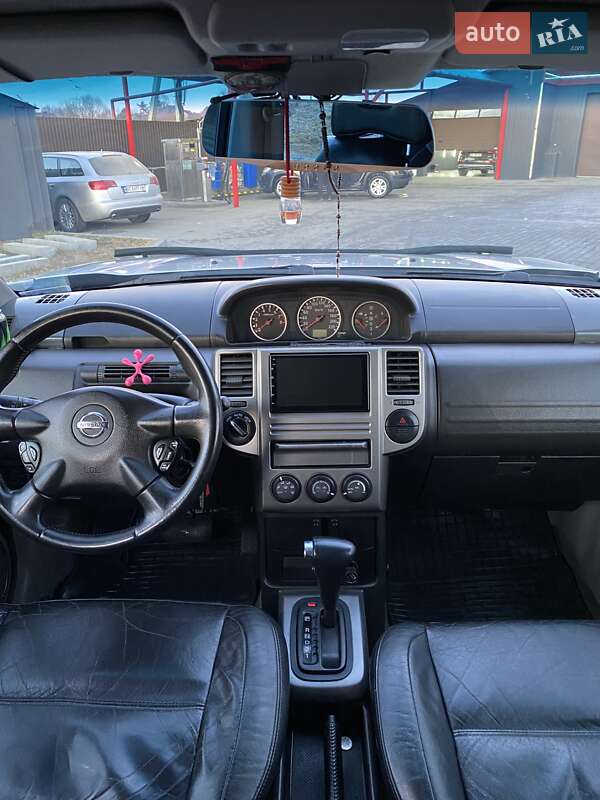 Позашляховик / Кросовер Nissan X-Trail 2005 в Новояворівську