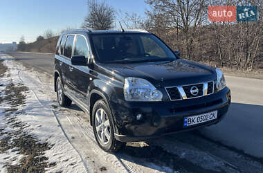 Внедорожник / Кроссовер Nissan X-Trail 2009 в 