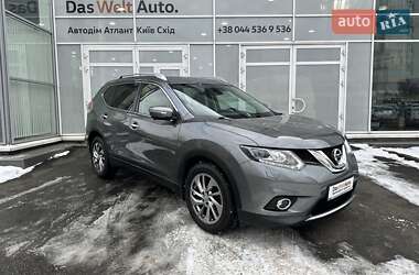 Позашляховик / Кросовер Nissan X-Trail 2016 в Києві