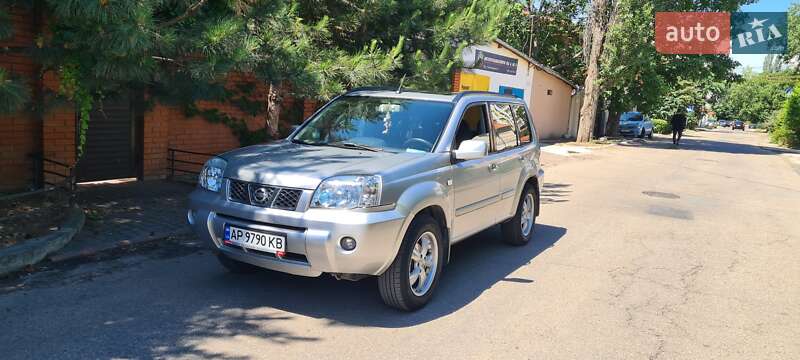 Внедорожник / Кроссовер Nissan X-Trail 2004 в Старом Селе фото 2 Внедорожник / Кроссовер Nissan X-Trail 2004 в Старом Селе