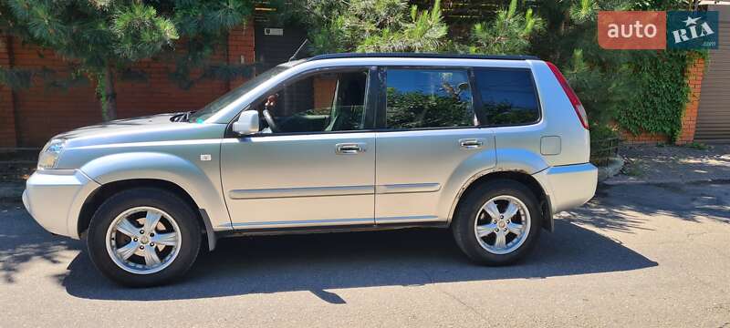 Внедорожник / Кроссовер Nissan X-Trail 2004 в Старом Селе фото 3 Внедорожник / Кроссовер Nissan X-Trail 2004 в Старом Селе