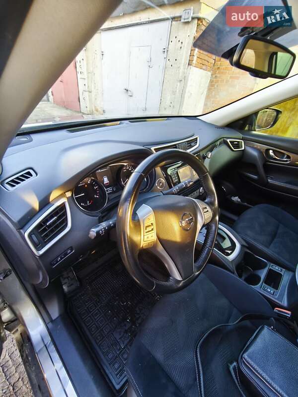 Позашляховик / Кросовер Nissan X-Trail 2016 в Полтаві