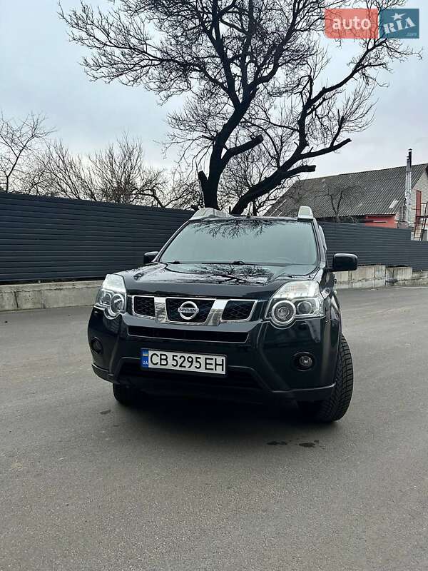 Позашляховик / Кросовер Nissan X-Trail 2012 в Чернігові