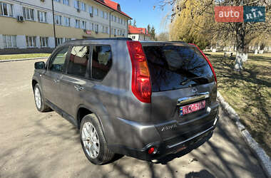 Внедорожник / Кроссовер Nissan X-Trail 2010 в 
