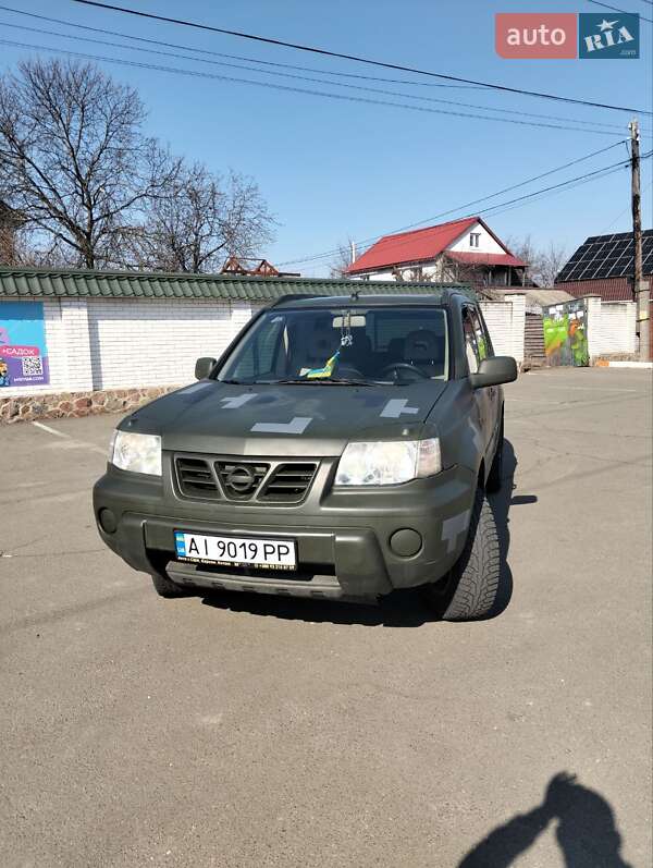 Позашляховик / Кросовер Nissan X-Trail 2002 в Києві