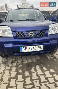 Внедорожник / Кроссовер Nissan X-Trail 2004 в Черновцах