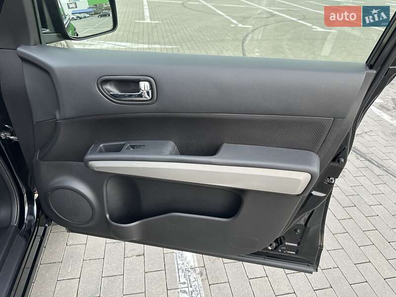 Позашляховик / Кросовер Nissan X-Trail 2012 в Одесі