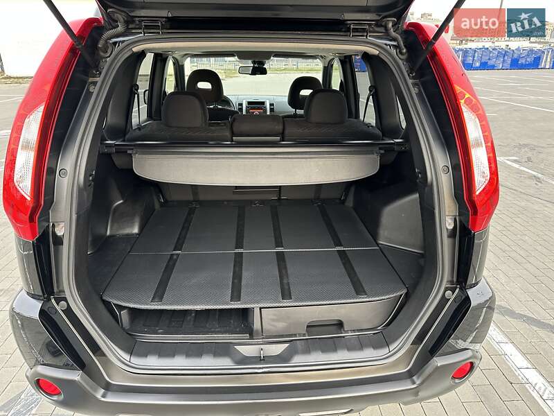 Позашляховик / Кросовер Nissan X-Trail 2012 в Одесі