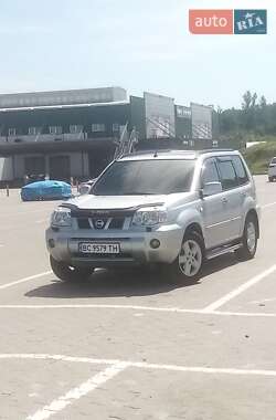 Позашляховик / Кросовер Nissan X-Trail 2005 в 