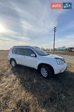 Позашляховик / Кросовер Nissan X-Trail 2012 в 
