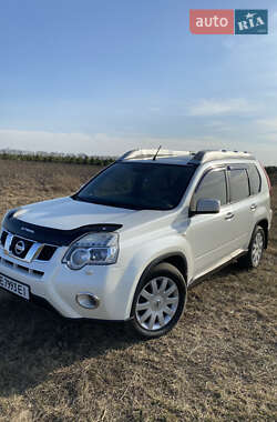 Позашляховик / Кросовер Nissan X-Trail 2012 в 