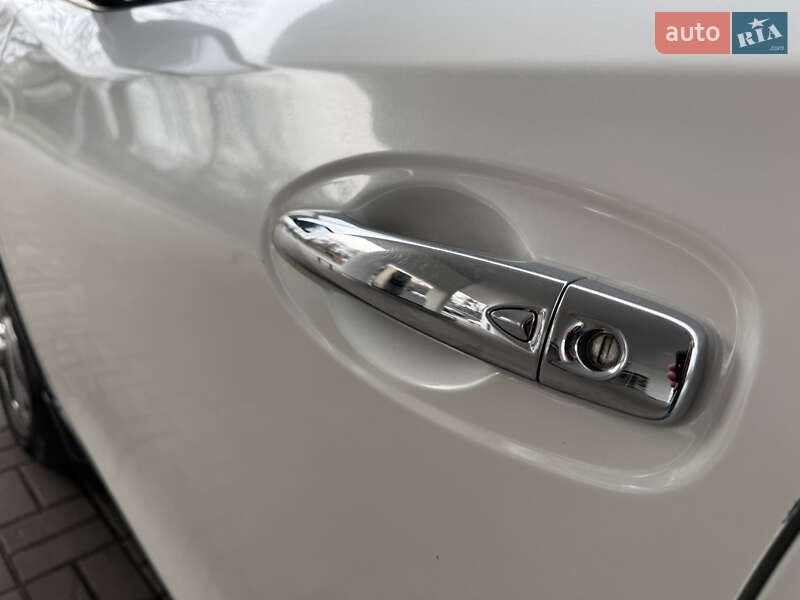 Позашляховик / Кросовер Nissan X-Trail 2017 в Дніпрі