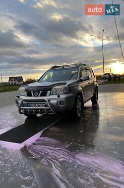 Внедорожник / Кроссовер Nissan X-Trail 2005 в 