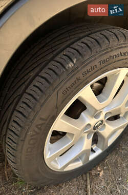 Внедорожник / Кроссовер Nissan X-Trail 2010 в 