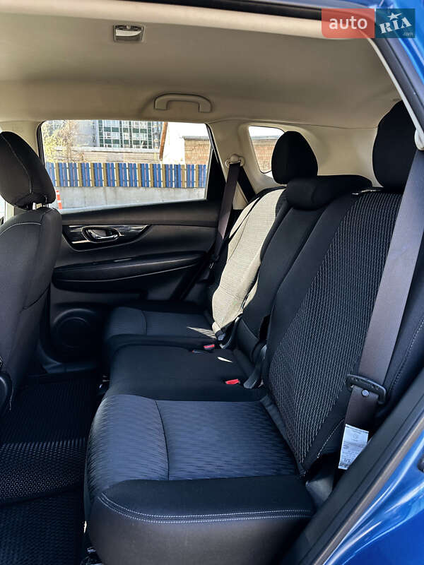 Позашляховик / Кросовер Nissan X-Trail 2017 в Києві