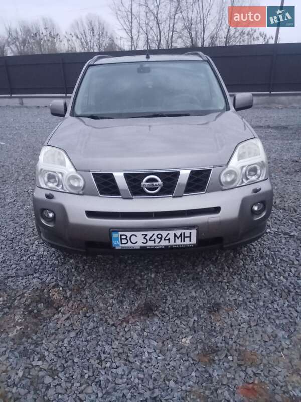 Nissan X-Trail 2010