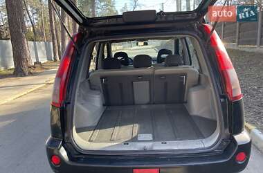 Позашляховик / Кросовер Nissan X-Trail 2006 в 