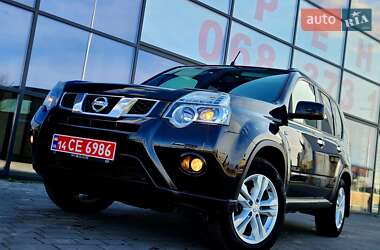 Позашляховик / Кросовер Nissan X-Trail 2012 в 