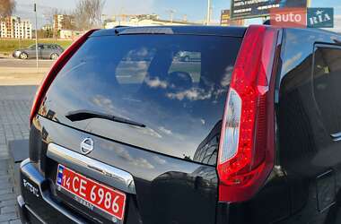 Позашляховик / Кросовер Nissan X-Trail 2012 в 