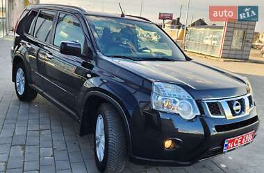 Позашляховик / Кросовер Nissan X-Trail 2012 в 