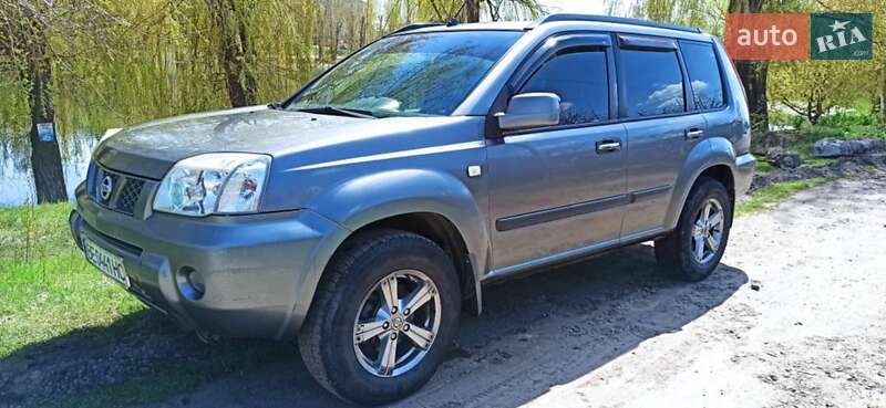 Внедорожник / Кроссовер Nissan X-Trail 2007 в 