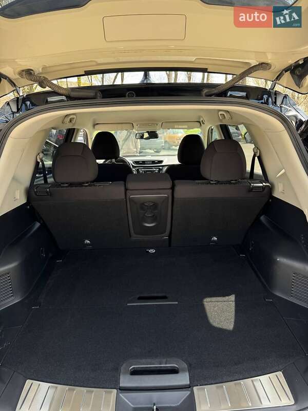 Внедорожник / Кроссовер Nissan X-Trail 2018 в Синельниково