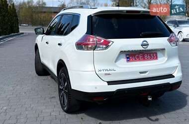 Внедорожник / Кроссовер Nissan X-Trail 2016 в 