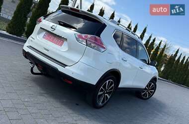 Внедорожник / Кроссовер Nissan X-Trail 2016 в 