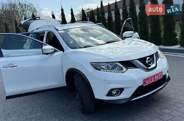 Внедорожник / Кроссовер Nissan X-Trail 2016 в 