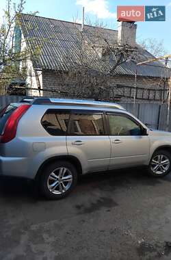 Внедорожник / Кроссовер Nissan X-Trail 2014 в 