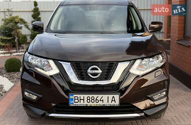 Позашляховик / Кросовер Nissan X-Trail 2018 в 