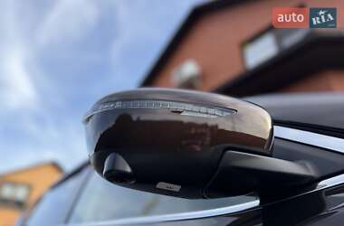 Позашляховик / Кросовер Nissan X-Trail 2018 в 