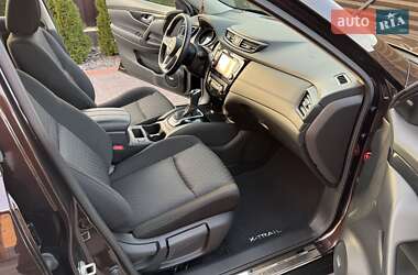 Позашляховик / Кросовер Nissan X-Trail 2018 в 