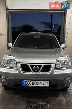 Позашляховик / Кросовер Nissan X-Trail 2003 в 