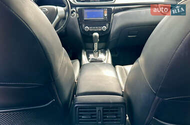 Внедорожник / Кроссовер Nissan X-Trail 2014 в 