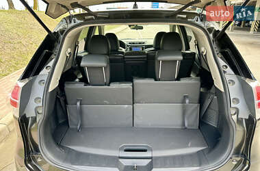 Внедорожник / Кроссовер Nissan X-Trail 2014 в 