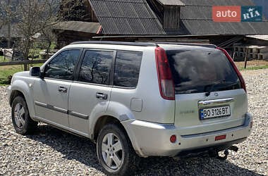 Внедорожник / Кроссовер Nissan X-Trail 2004 в 