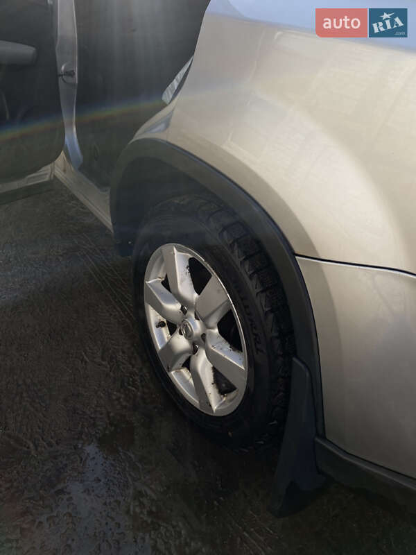 Позашляховик / Кросовер Nissan X-Trail 2008 в Малині