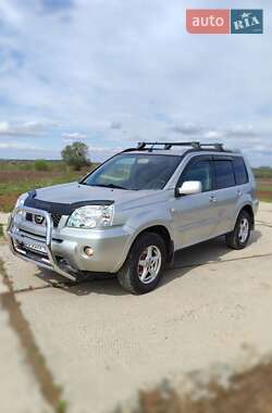 Внедорожник / Кроссовер Nissan X-Trail 2004 в 