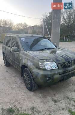 Позашляховик / Кросовер Nissan X-Trail 2005 в 