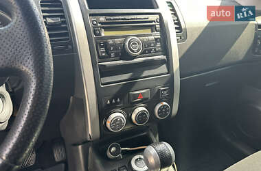Внедорожник / Кроссовер Nissan X-Trail 2010 в 