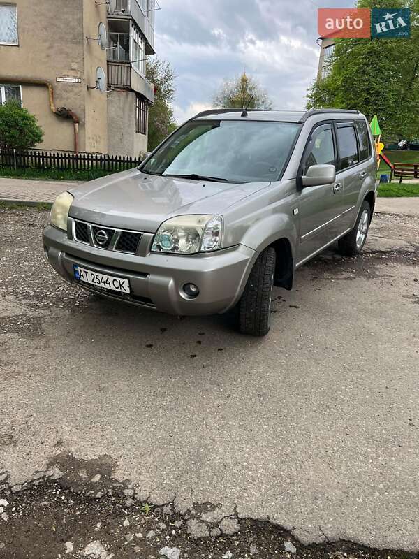Внедорожник / Кроссовер Nissan X-Trail 2005 в Надворной