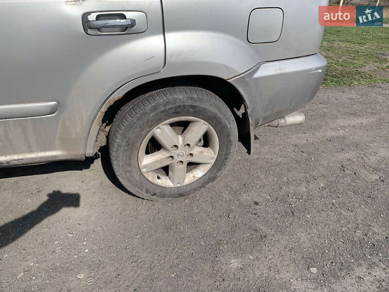 Внедорожник / Кроссовер Nissan X-Trail 2003 в Запорожье