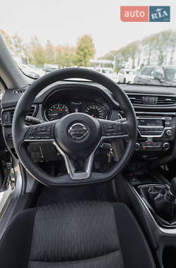 Позашляховик / Кросовер Nissan X-Trail 2021 в 